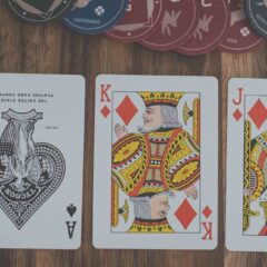 Comparing Card Games: What Sets Online Poker Apart